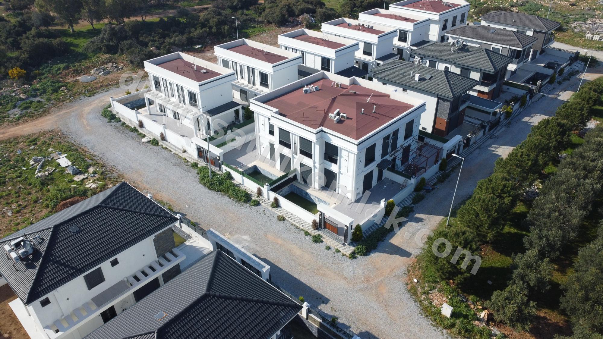 Aydin Didim Camlik Mah. sifir lux esyali havuzlu 3+1 villa